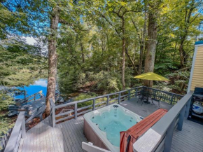 Lake Life, Hocking Hills, Hot Tub, Fireplace, Pond